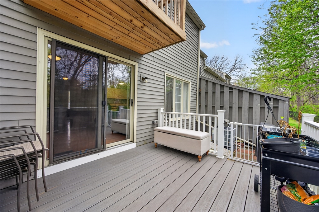 3 Strathmore Shire Dr. E