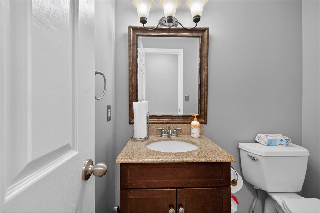 3 Strathmore Shire Dr #E, Uxbridge, MA Photo #17