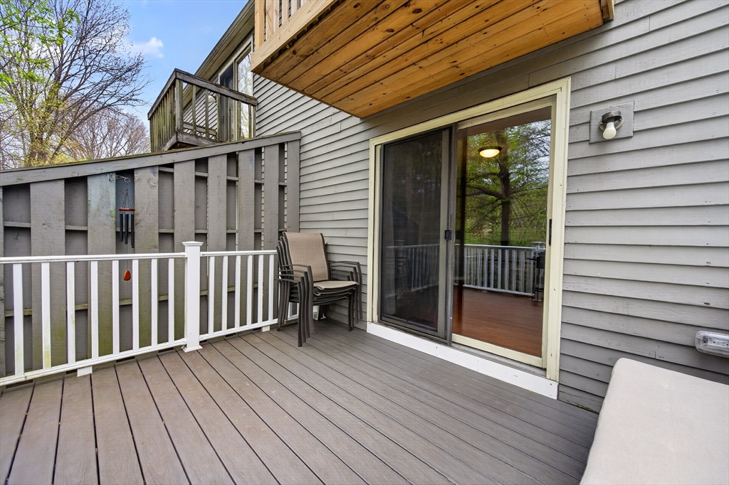 3 Strathmore Shire Dr. E