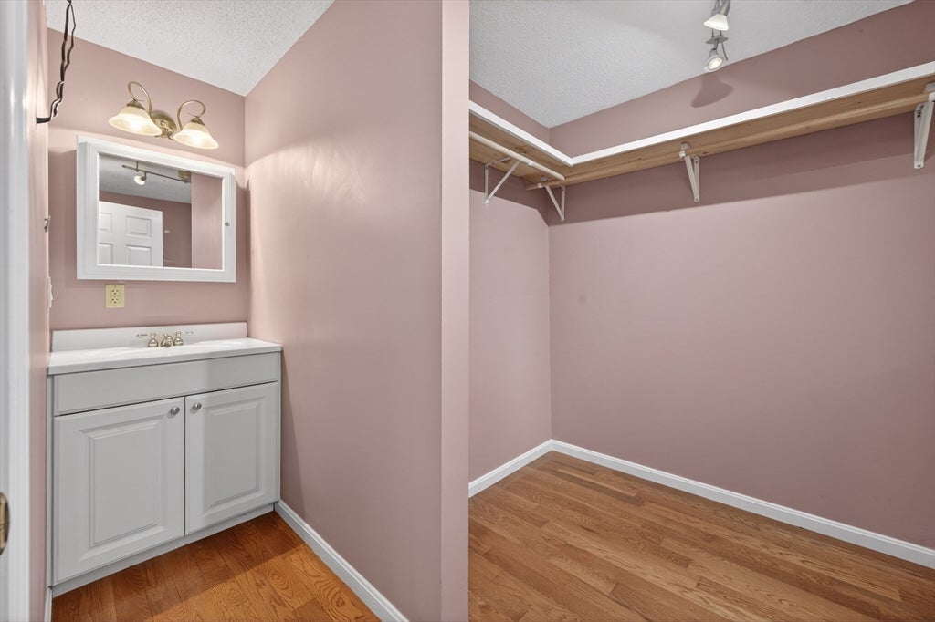 3 Strathmore Shire Dr #E, Uxbridge, MA Photo #22