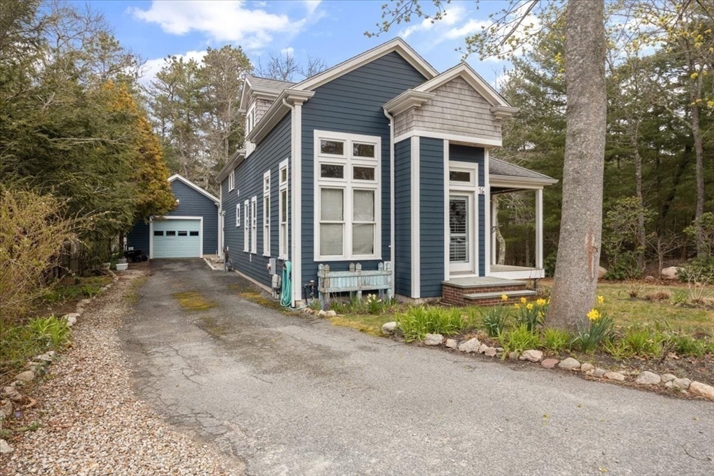 16 Barrett Way