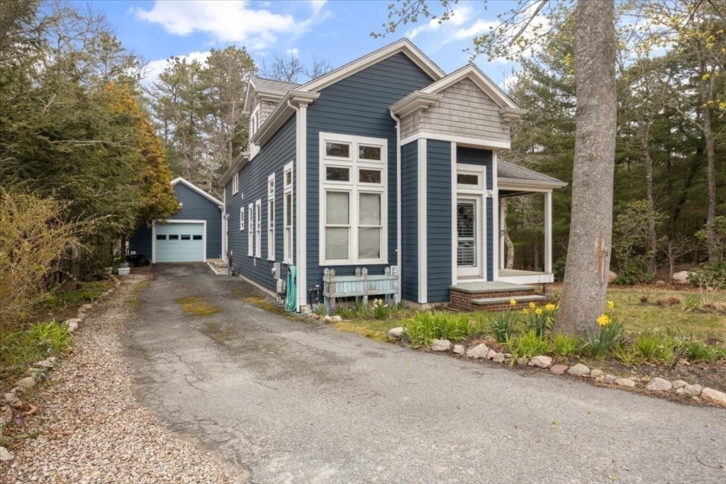16 Barrett Way