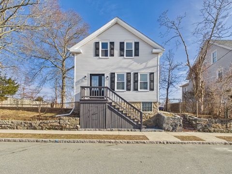 Photo of 5 Weaver St, New Bedford, MA 02740 (MLS # 73492698)