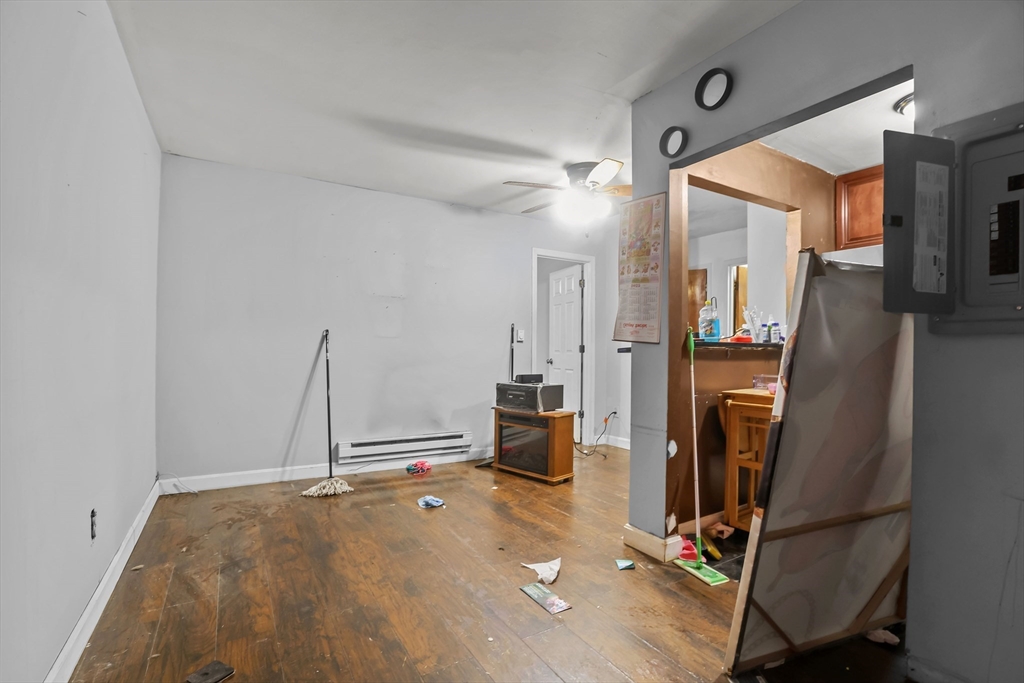 175 Clare Ave B4