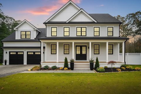 27 Woodcock Road Dartmouth MA 02747