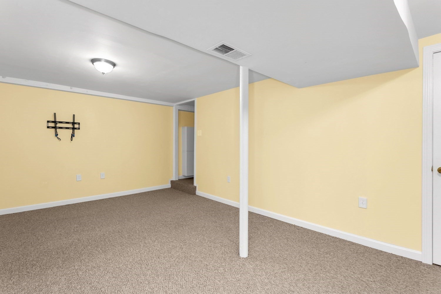 98 Miller St, Franklin, MA, 98 Miller St, Franklin, MA Photo #33