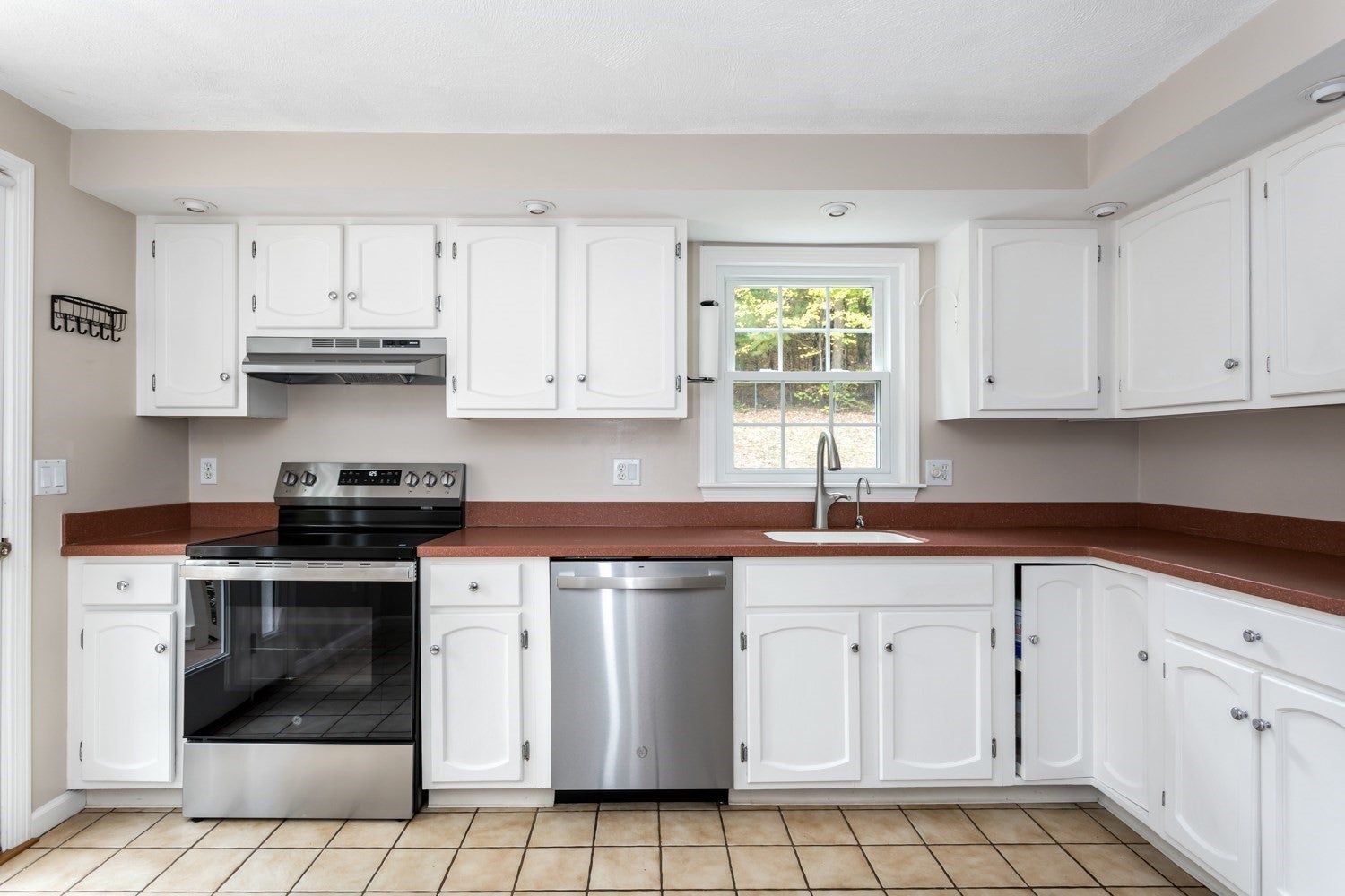 98 Miller St, Franklin, MA, 98 Miller St, Franklin, MA Photo #13