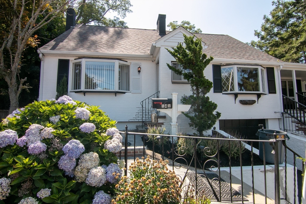 141 Brooks St