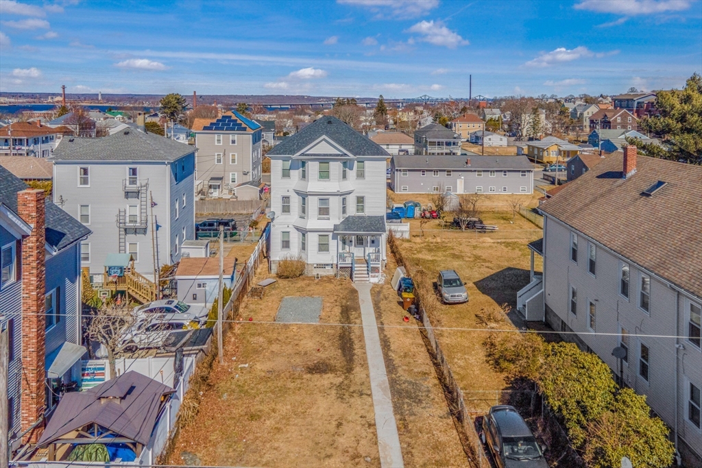 500 Birch St