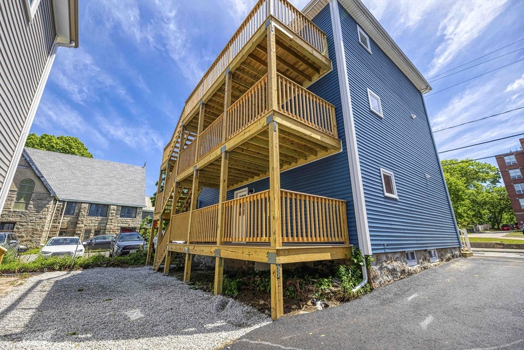 149 Mason St