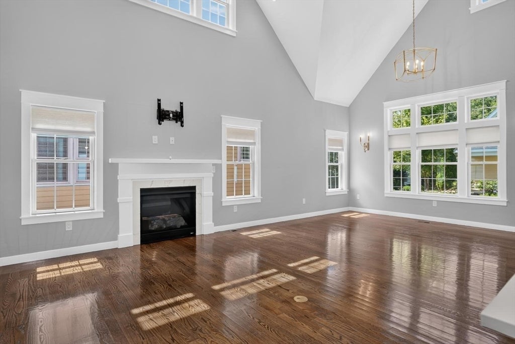 18 Village Ln #4, Bolton, MA Photo #16