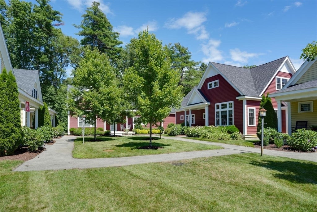 18 Village Ln #4, Bolton, MA Photo #4