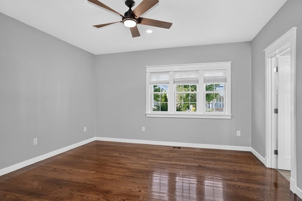 18 Village Ln #4, Bolton, MA Photo #20
