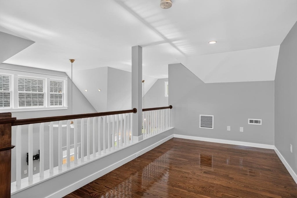 18 Village Ln #4, Bolton, MA Photo #30