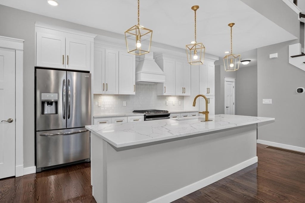 18 Village Ln #4, Bolton, MA Photo #10