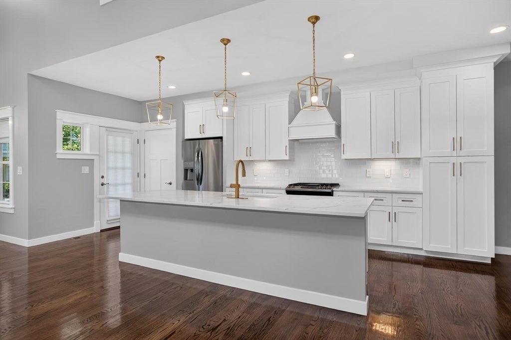 18 Village Ln #4, Bolton, MA Photo #15