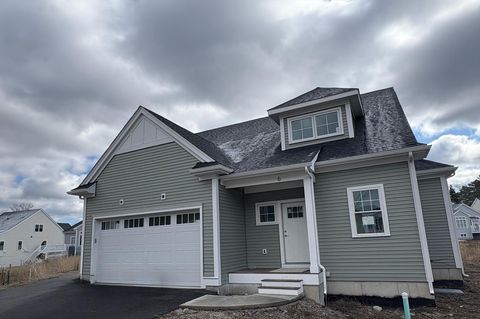 Photo of 6 Weber Farm Road #6, Wrentham, MA 02093 (MLS # 73491015)