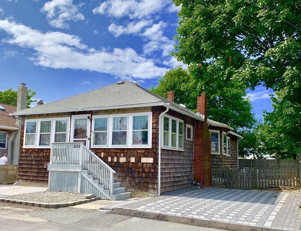 23 R St 10/18-6/30 Incl Internet