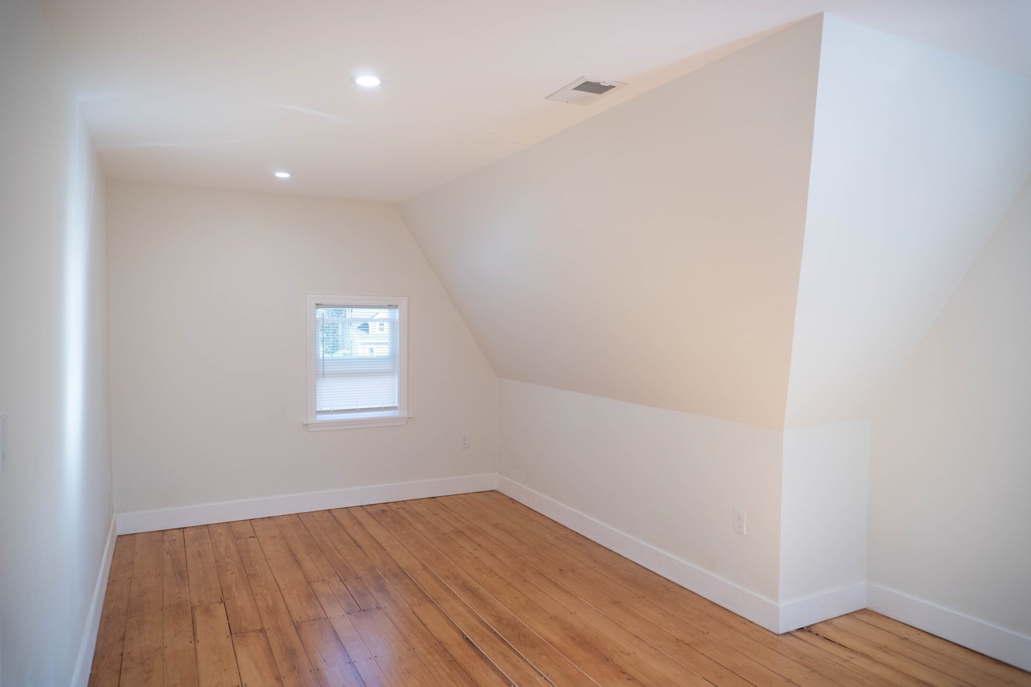 20 Rill ST, Boston, MA Photo #13