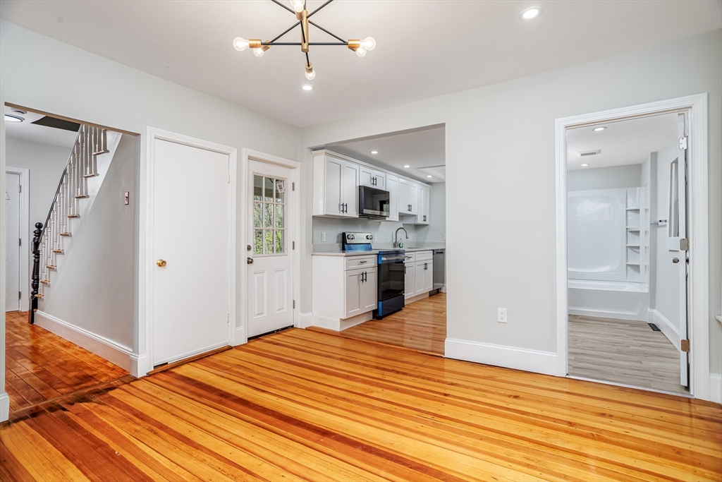 31 Charles Pl