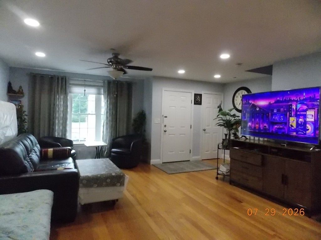 1 Paradise Ln #J3, Whitman, MA, 1 Paradise Ln #J3, Whitman, MA Photo #3