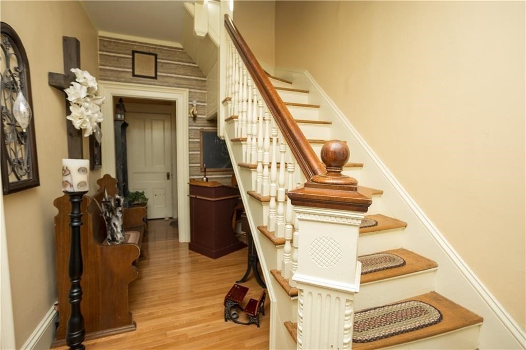 70 Woodland Rd