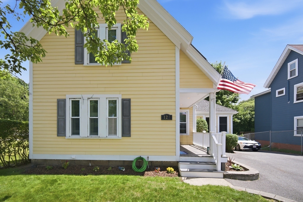 123 Summer Street