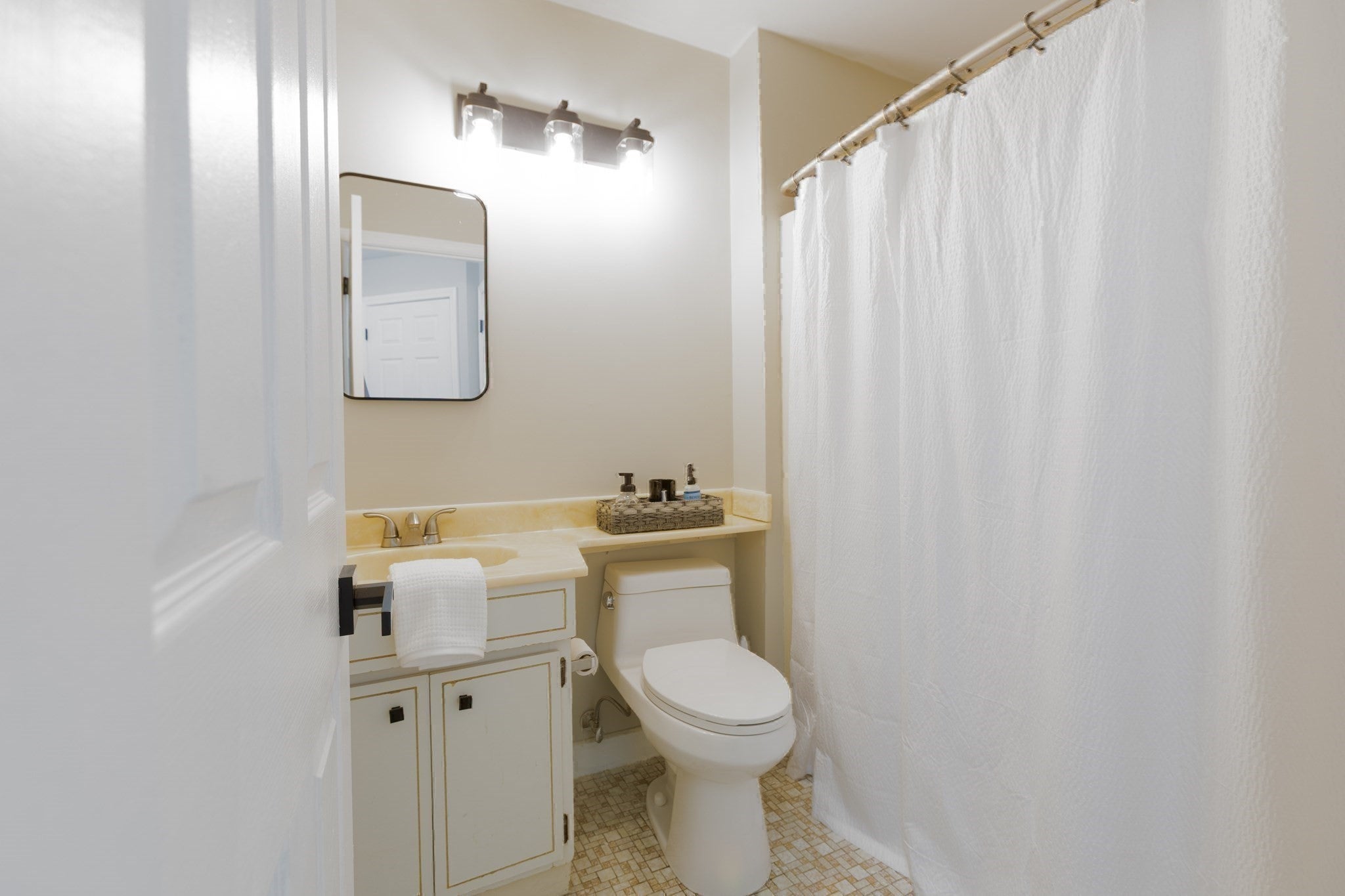 770 Salisbury Street #319, Worcester, MA, 770 Salisbury Street #319, Worcester, MA Photo #21