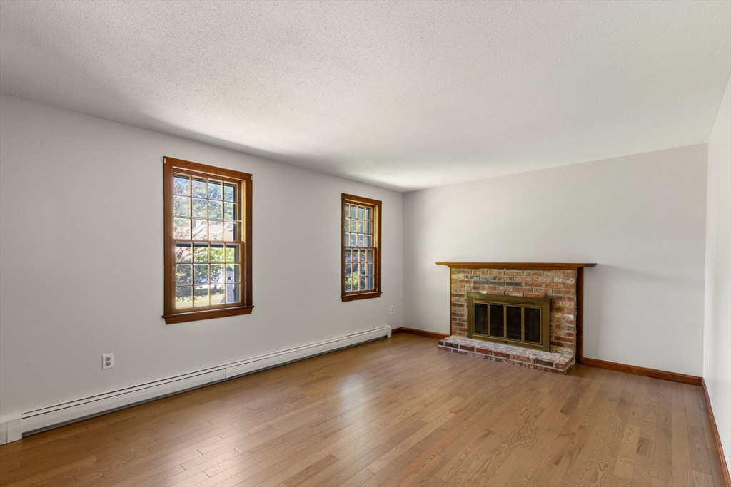 114 King Arthur Dr
