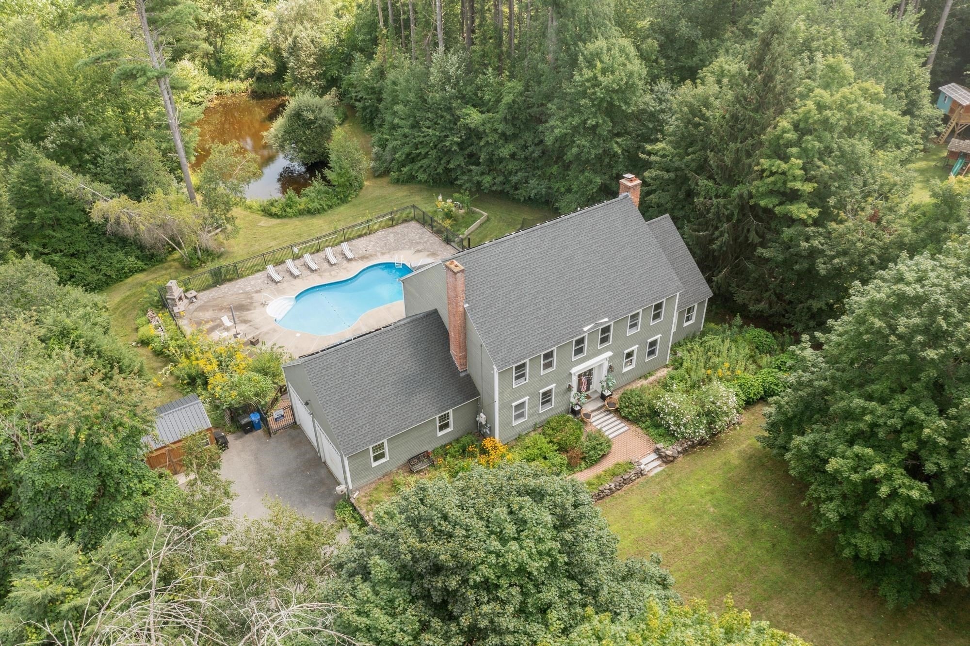 Photo of 11 Francis Ave, Lunenburg, MA