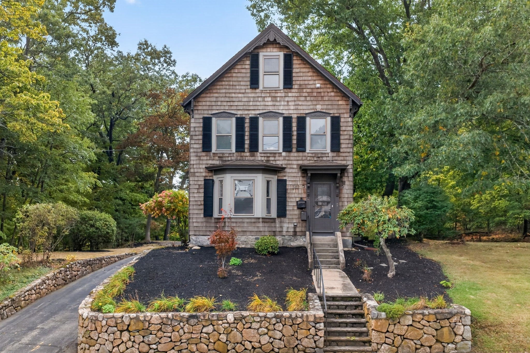 122 Winn St