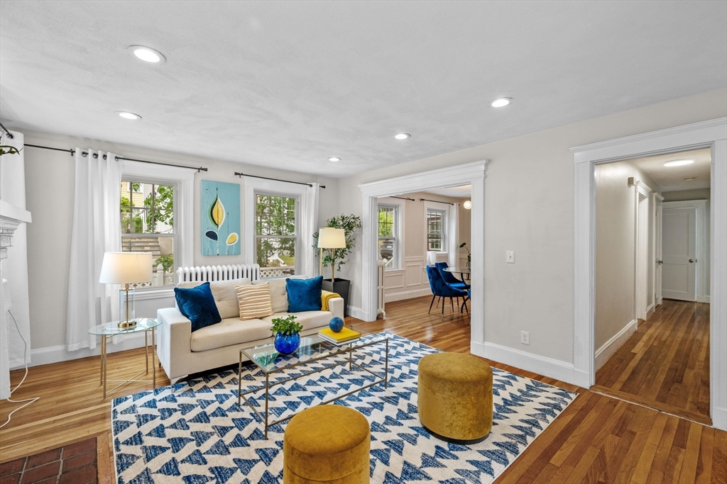 500 Lowell Ave 1