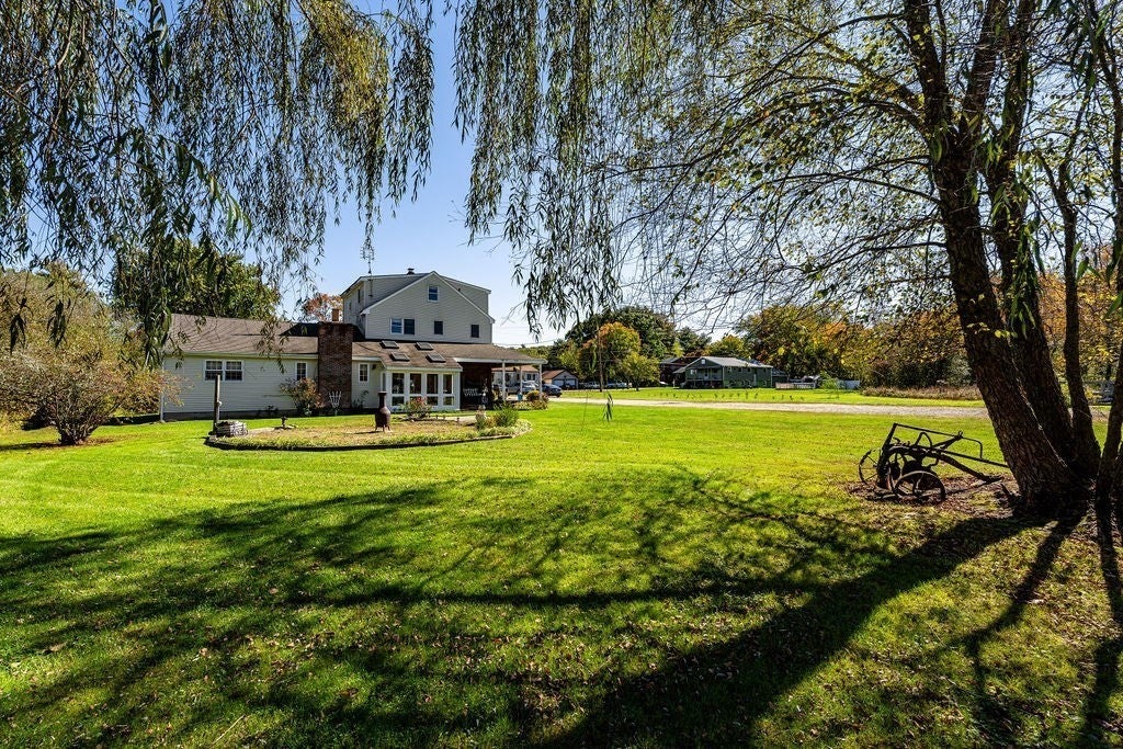 25 Lamoureux Blvd, North Smithfield, RI, 25 Lamoureux Blvd, North Smithfield, RI Photo #31