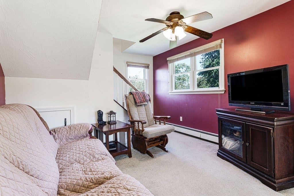 25 Lamoureux Blvd, North Smithfield, RI, 25 Lamoureux Blvd, North Smithfield, RI Photo #24