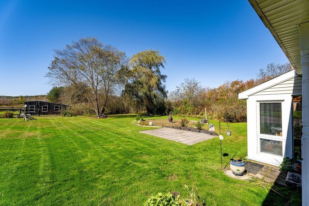 25 Lamoureux Blvd, North Smithfield, RI, 25 Lamoureux Blvd, North Smithfield, RI Photo #30
