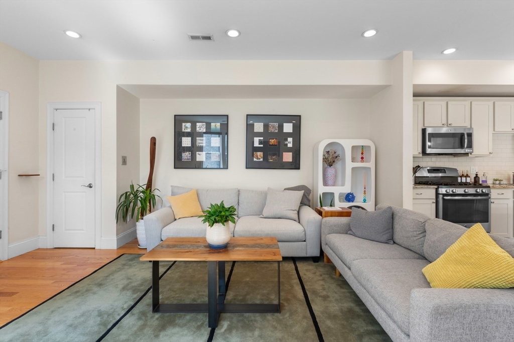 129 Highland Avenue 4