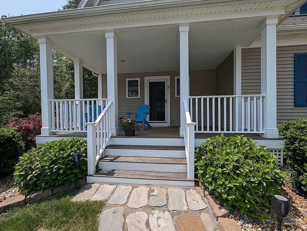 8 Locke Lane