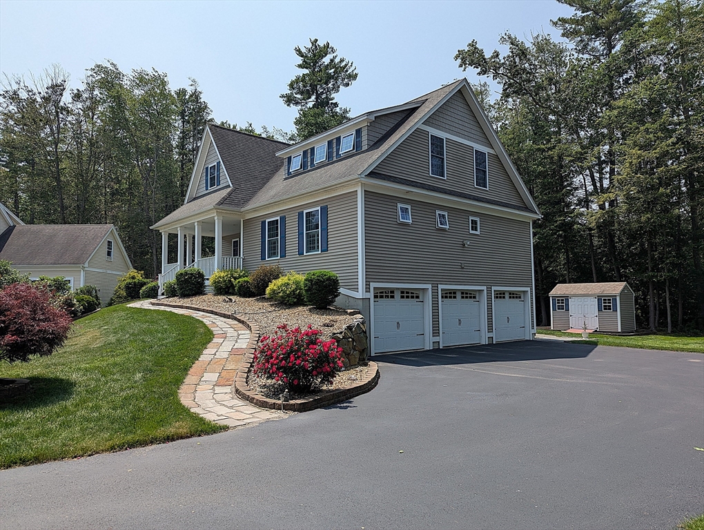 8 Locke Lane