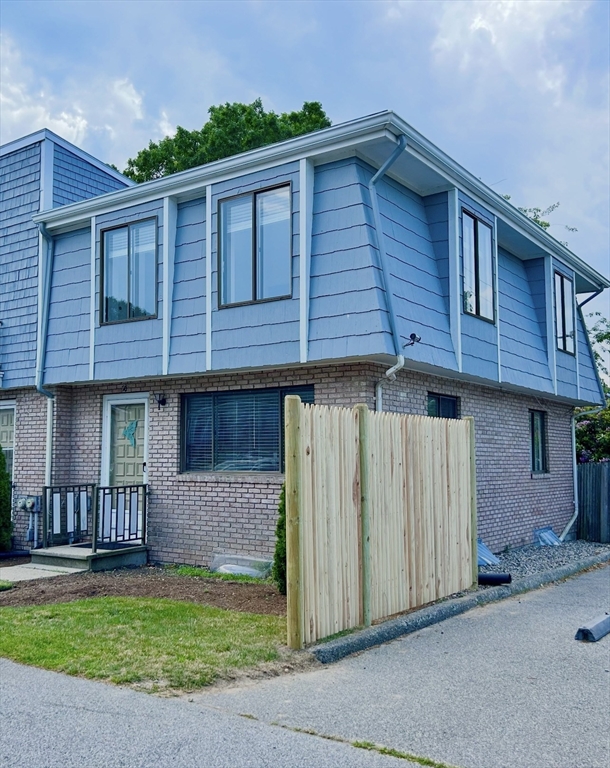 329 West Main Street 30