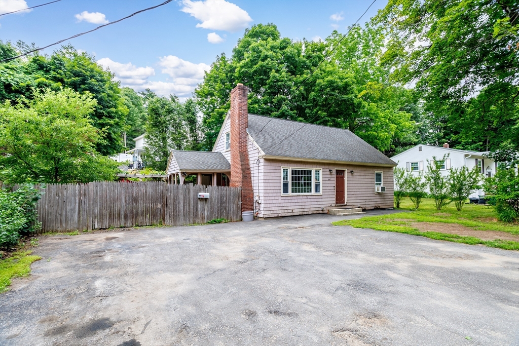547 Elm St