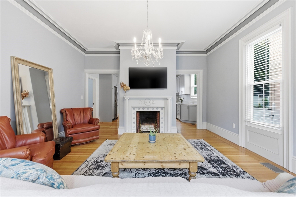 4 Lombard St