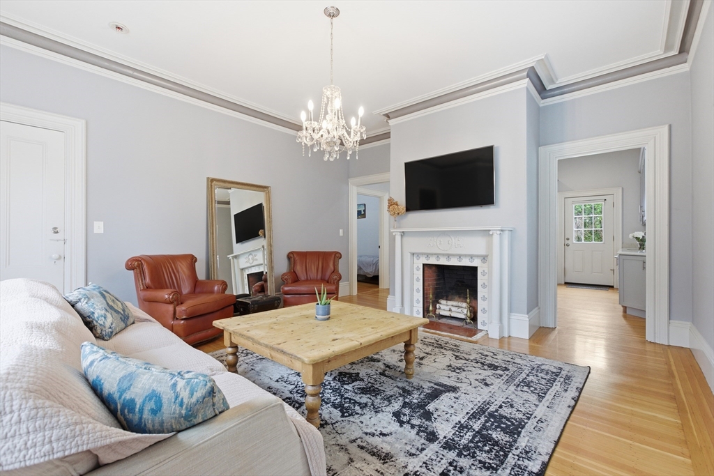 4 Lombard St