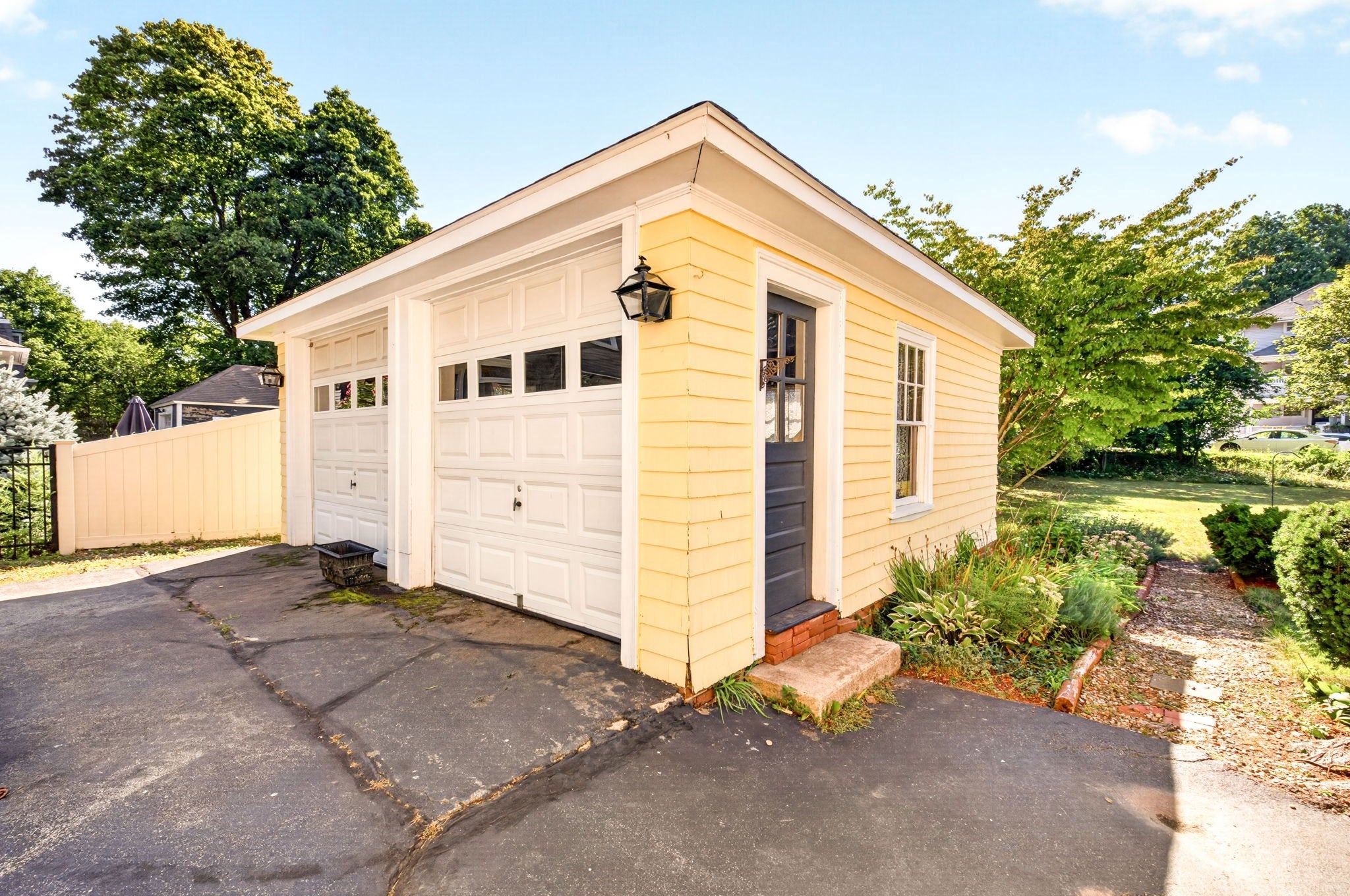 21 Grant St