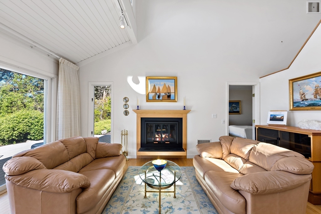 15 Hidden Valley Way