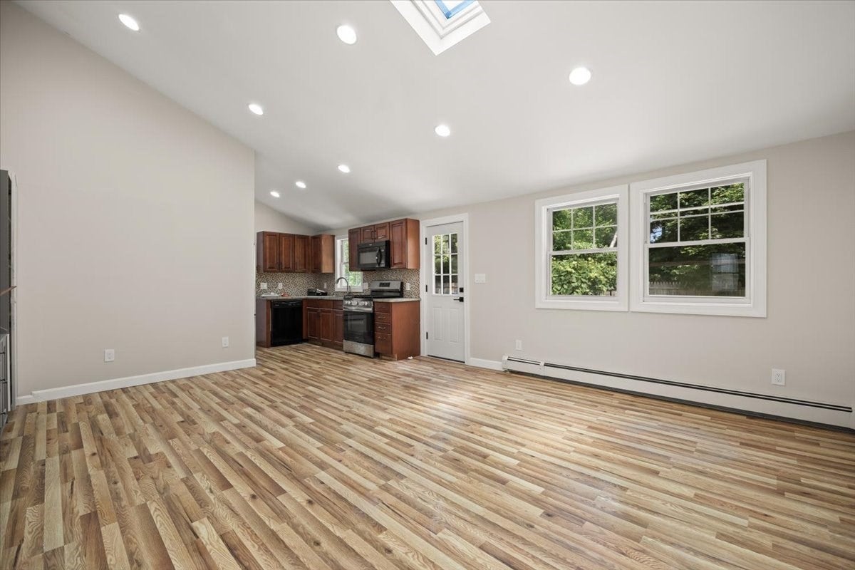 1649 Rodman St, Fall River, MA, 1649 Rodman St, Fall River, MA Photo #12