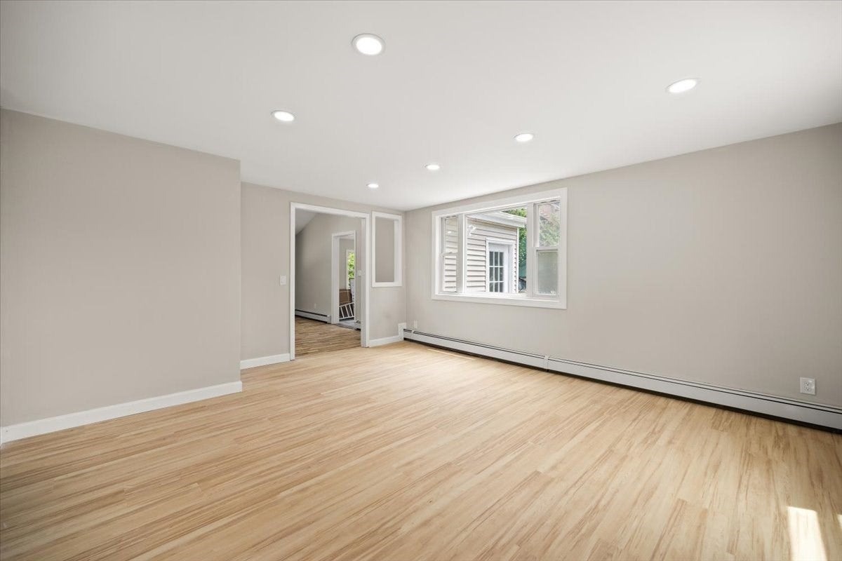 1649 Rodman St, Fall River, MA, 1649 Rodman St, Fall River, MA Photo #19