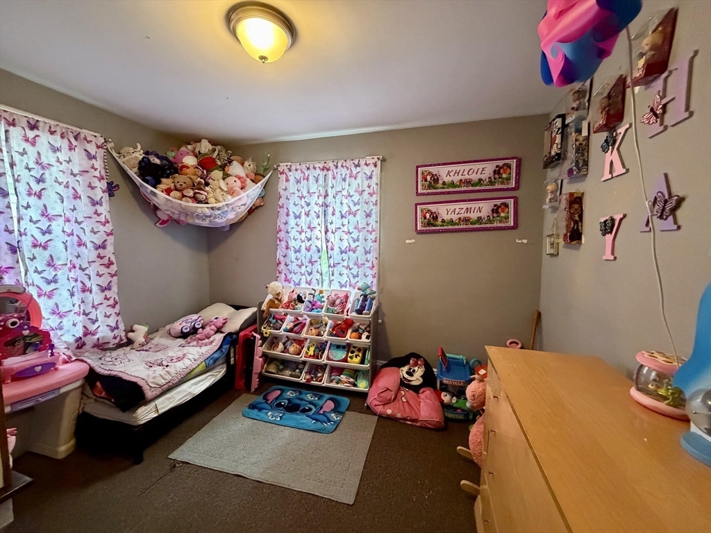 827-831 Armory St, Springfield, MA Photo #15