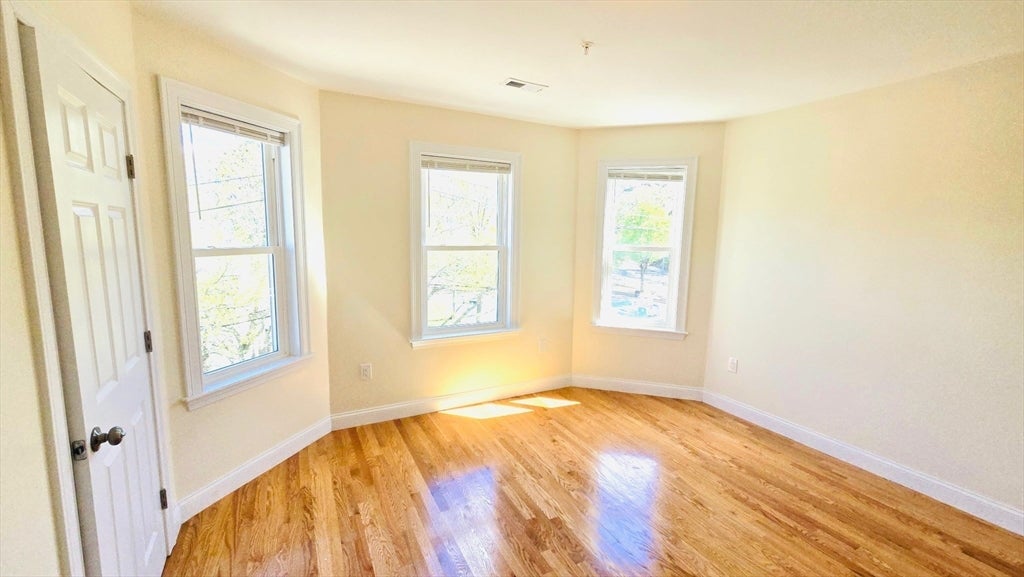 49 Woodcliff ST #2, Boston, MA, 49 Woodcliff ST #2, Boston, MA Photo #8