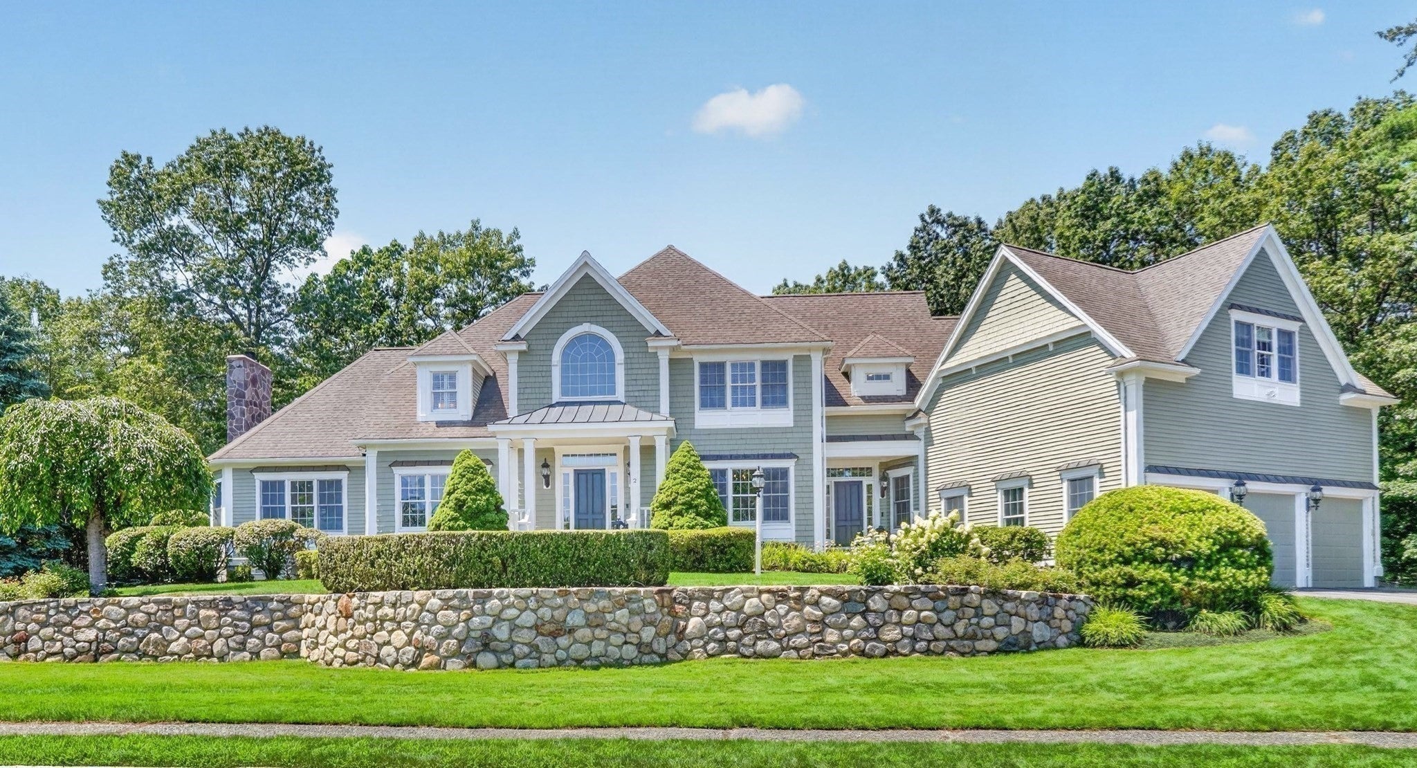 2 Goldman Cir, Bedford, MA Photo #41