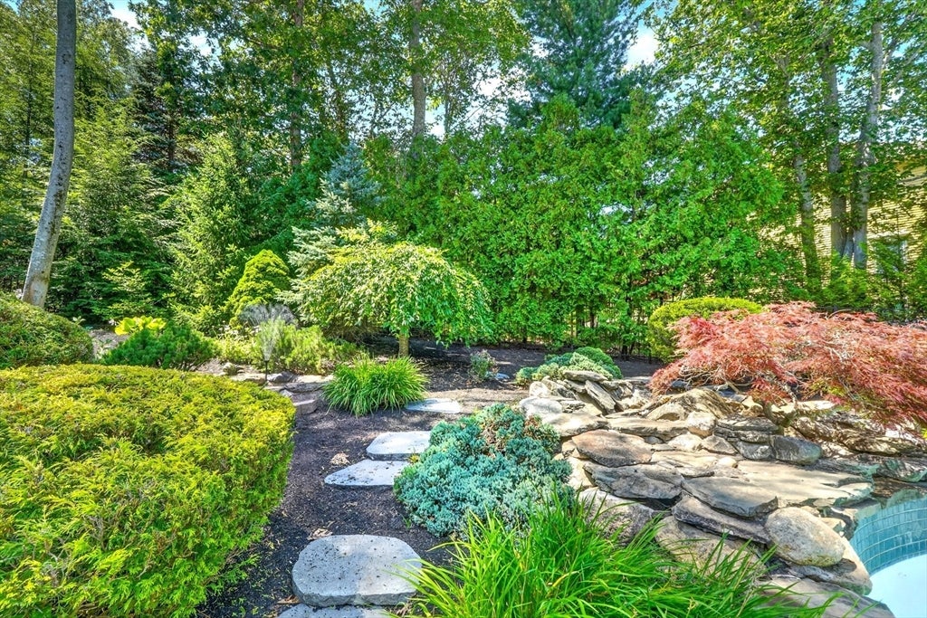 2 Goldman Cir, Bedford, MA, 2 Goldman Cir, Bedford, MA Photo #37